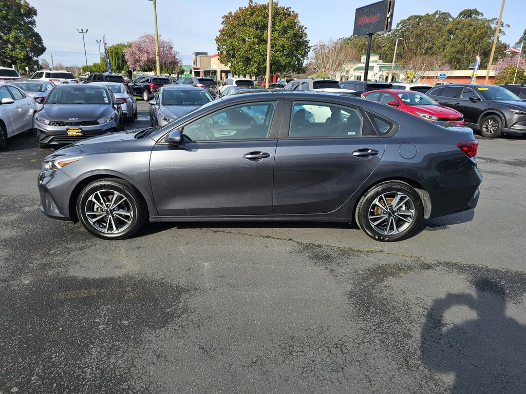 Used 2023 Kia Forte LXS Sedan