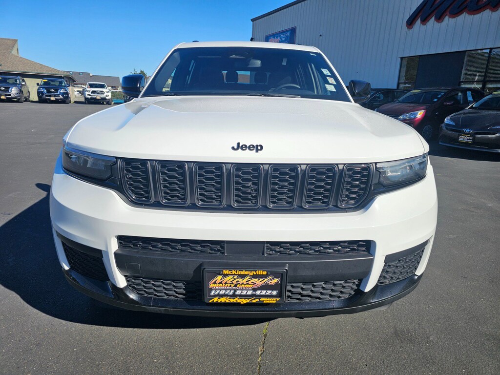 Used 2023 Jeep Grand Cherokee L Laredo SUV