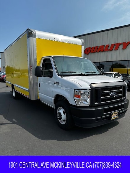 2022 Ford E-350 Cutaway Base Truck