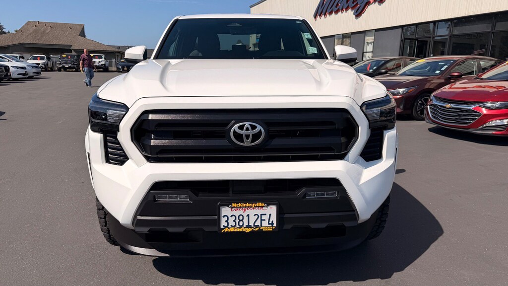Used 2025 Toyota Tacoma SR5 Truck Double Cab