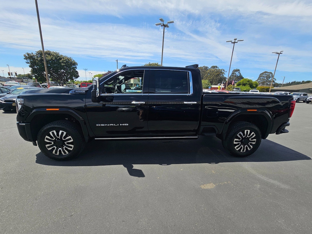 Used 2025 GMC Sierra 3500 HD Denali Ultimate Truck Crew Cab