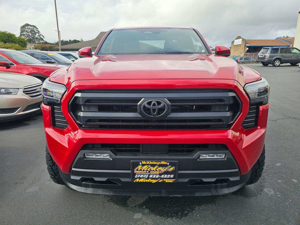 Used 2025 Toyota Tacoma SR5 Truck Double Cab