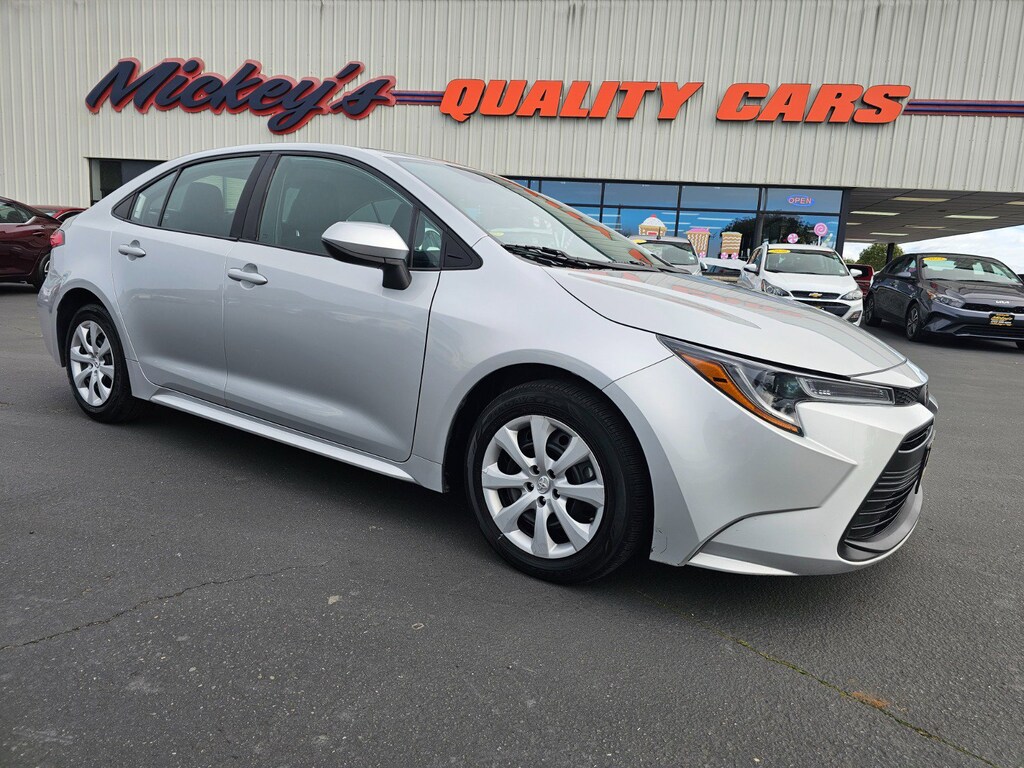 Used 2024 Toyota Corolla LE Sedan