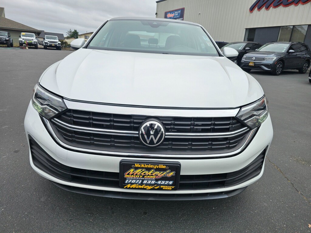 Used 2024 Volkswagen Jetta 1.5T SE Sedan
