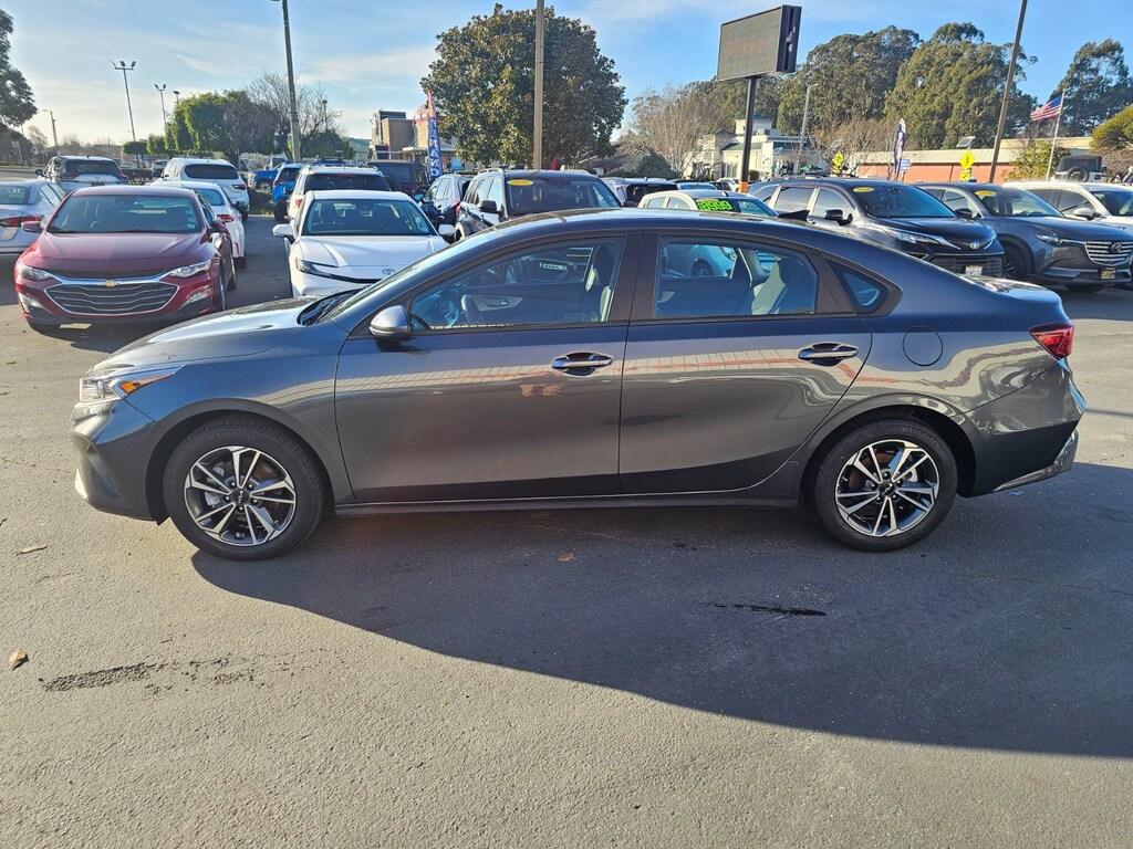 Used 2024 Kia Forte LXS Sedan