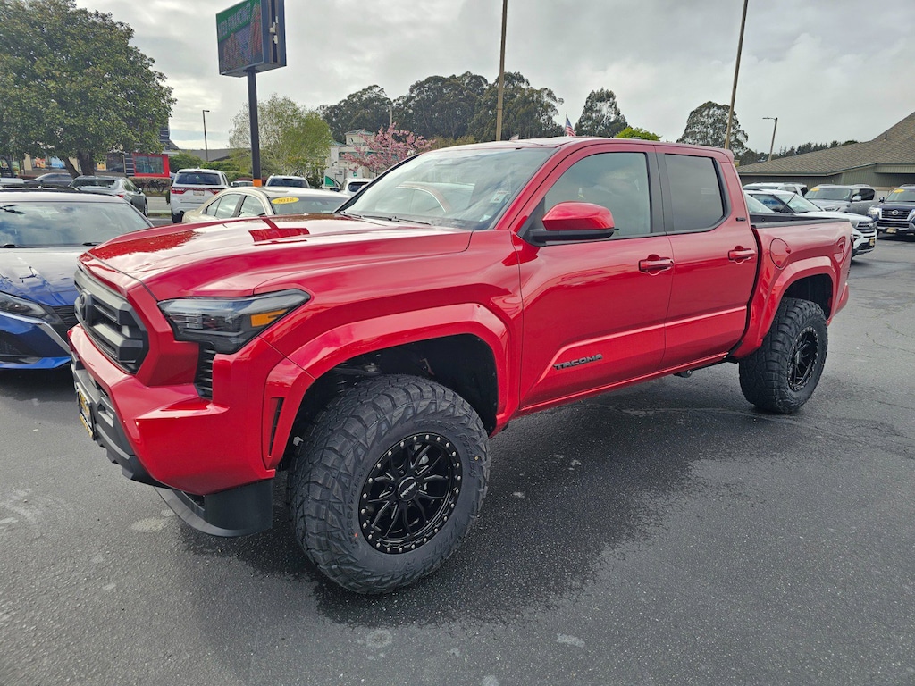 Used 2025 Toyota Tacoma SR5 Truck Double Cab