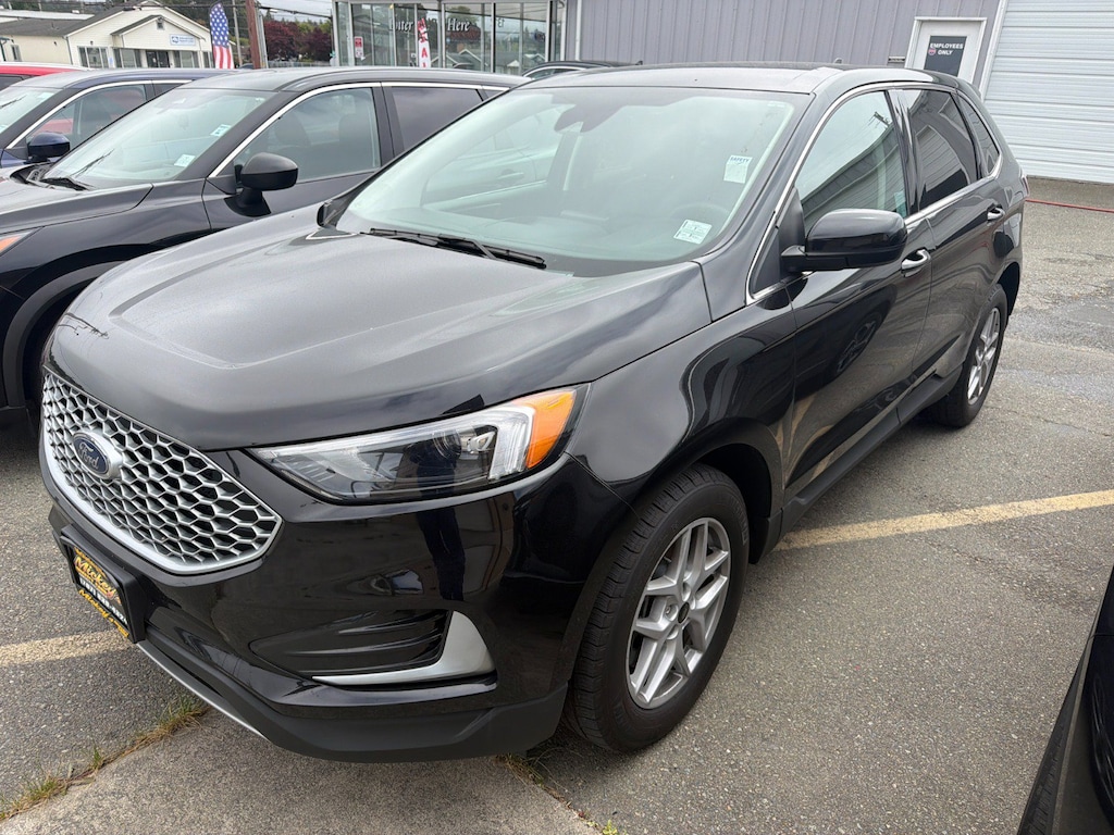 Used 2024 Ford Edge SUV