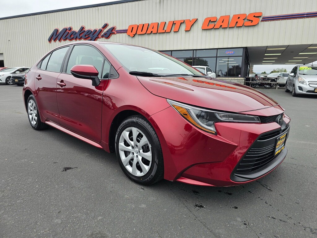 Used 2024 Toyota Corolla LE Sedan