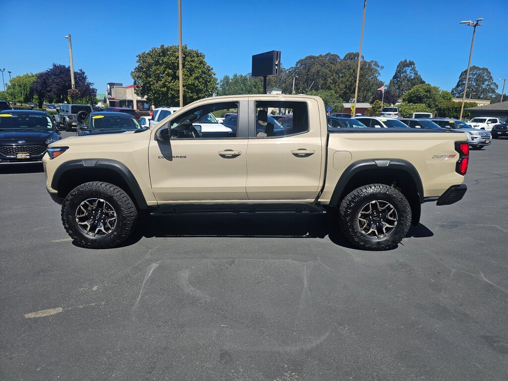 Used 2024 Chevrolet Colorado ZR2 Truck Crew Cab