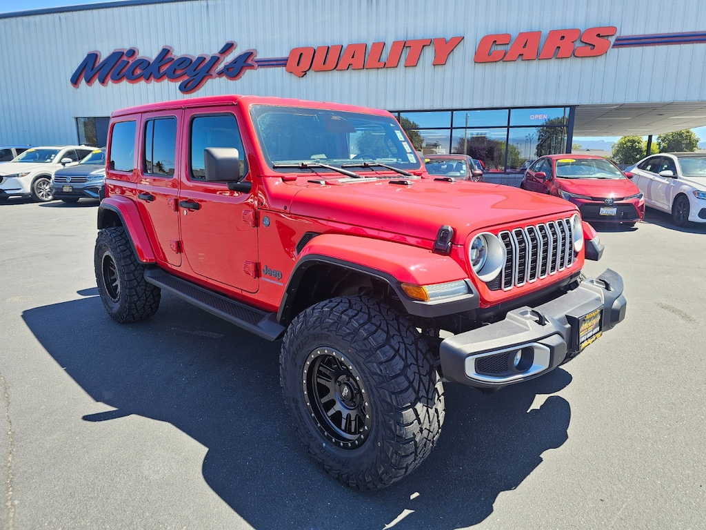 Used 2025 Jeep Wrangler 4xe Sahara SUV