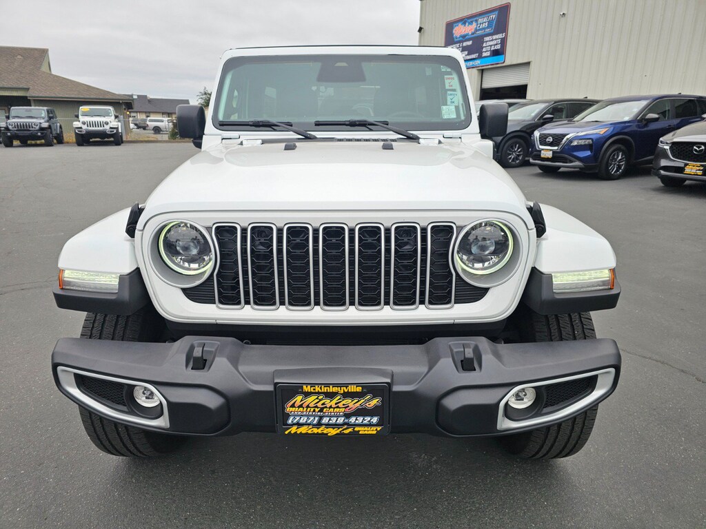 Used 2025 Jeep Wrangler 4xe Sahara SUV