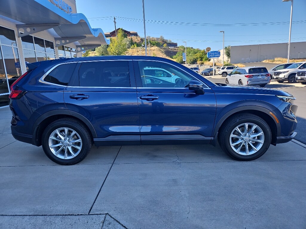 2025 Honda CR-V EX photo 3