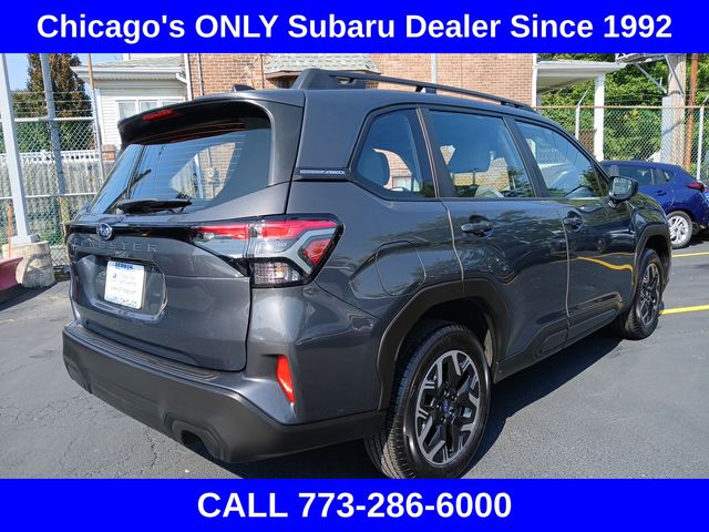 2025 Subaru Forester Base photo 3