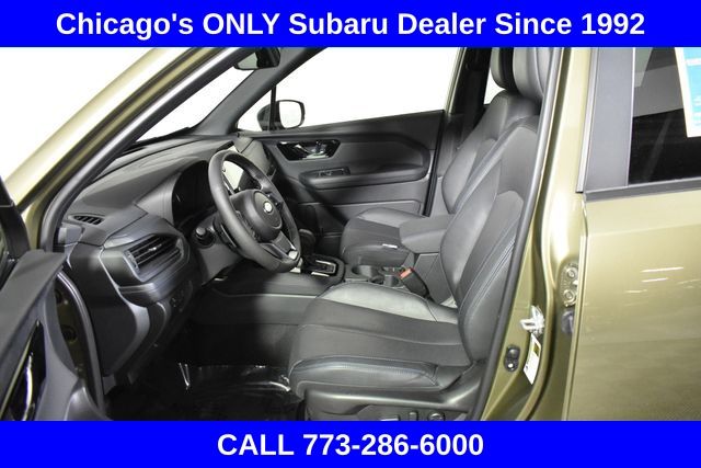 2025 Subaru Forester Limited Base photo 3
