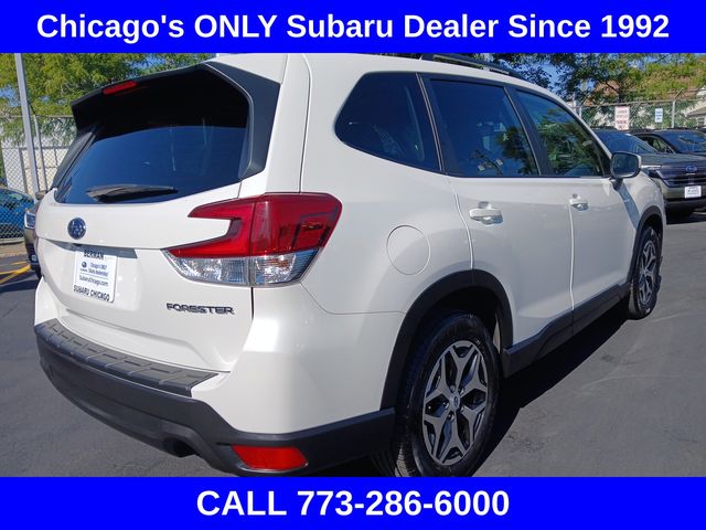 2021 Subaru Forester Premium photo 2