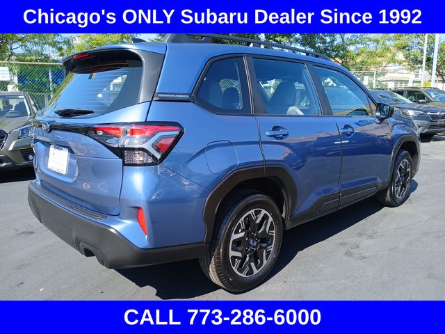 2025 Subaru Forester Base photo 2