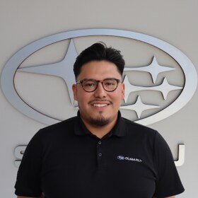 Staff member Hector Herrera from 6a1389666ba3