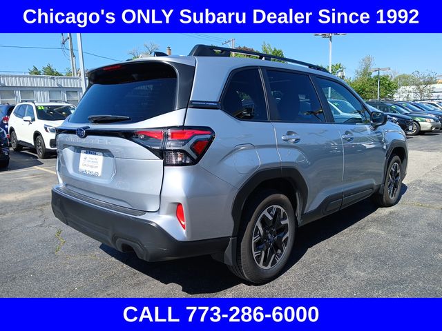 2025 Subaru Forester Premium Base photo 3