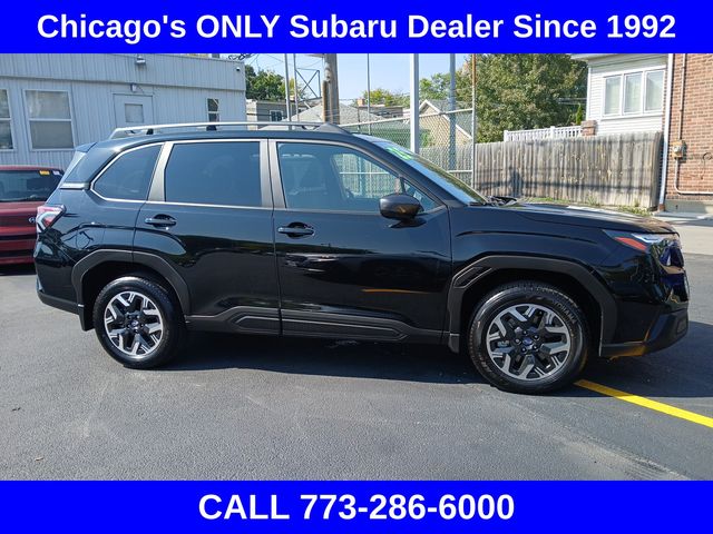 2025 Subaru Forester Premium Base photo 2