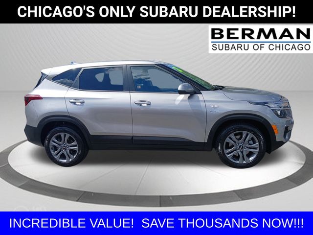 2021 Kia Seltos LX photo 2