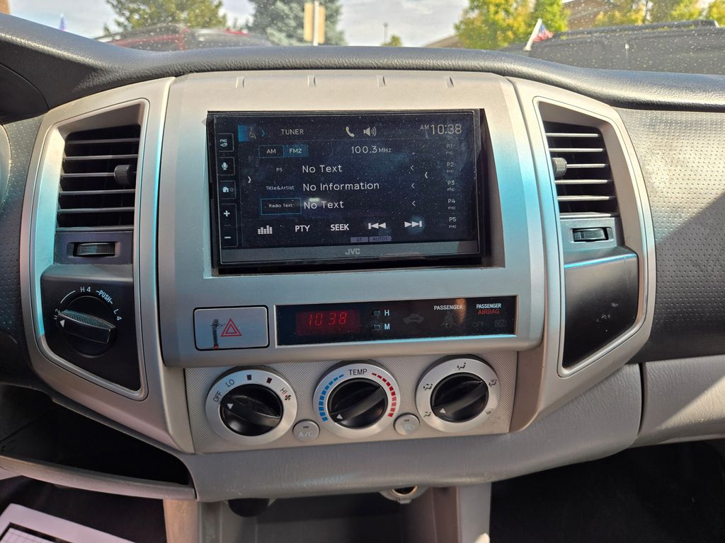 2005 Toyota Tacoma Base - Photo 17
