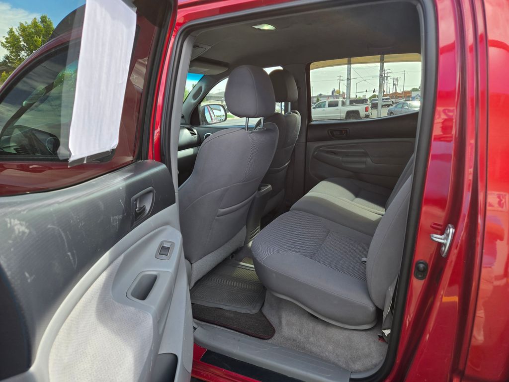 2005 Toyota Tacoma Base - Photo 10
