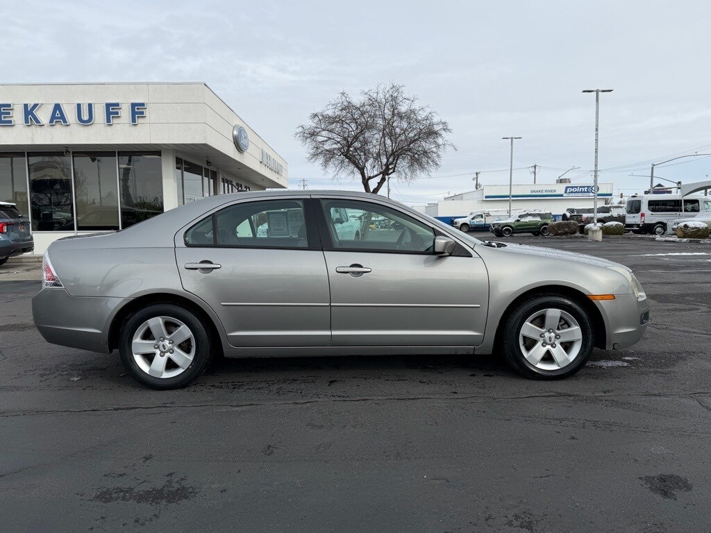 Used 2009 Ford Fusion SE Sedan