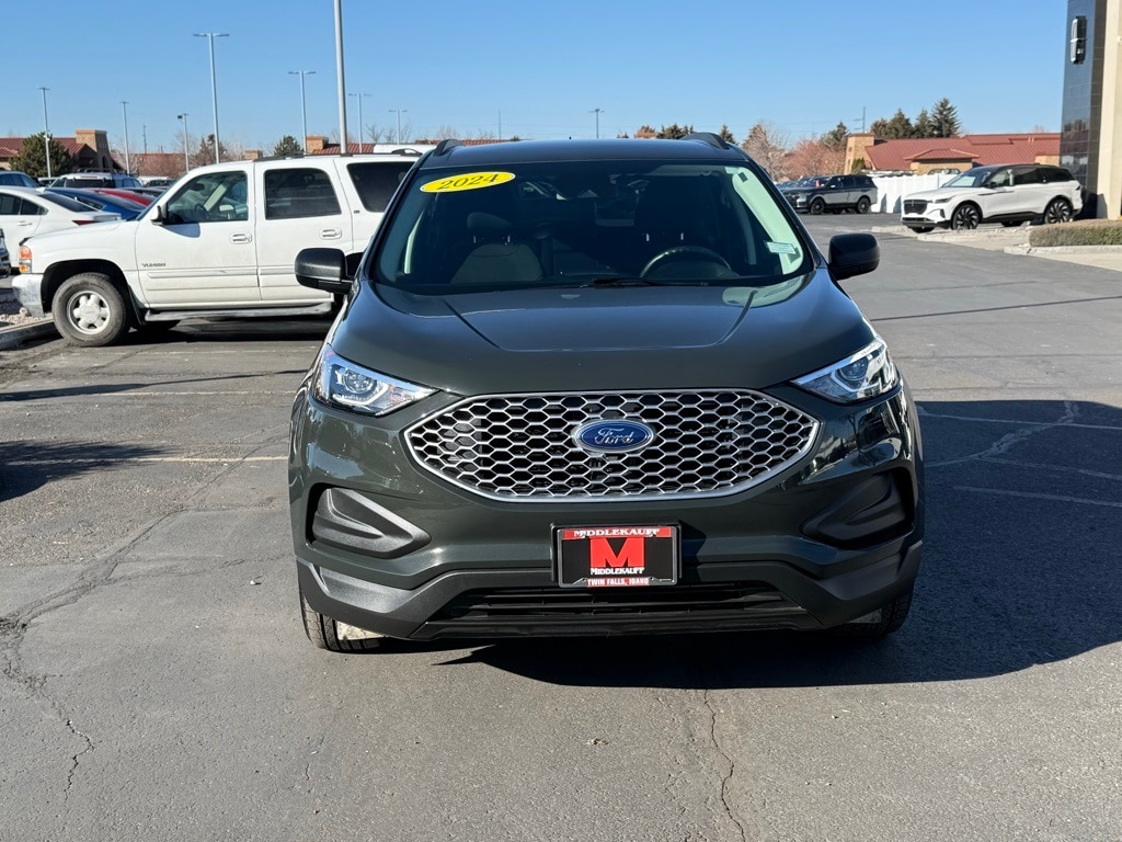 Used 2024 Ford Edge SE SUV