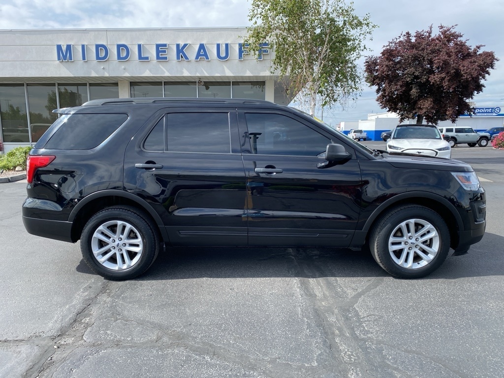 Used 2017 Ford Explorer Base with VIN 1FM5K8B8XHGA77667 for sale in Twin Falls, ID