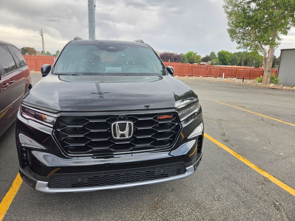 Used 2025 Honda Pilot