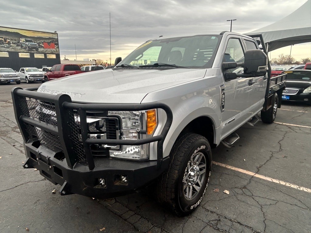 Used 2017 Ford F-350 XLT Crew Cab Truck
