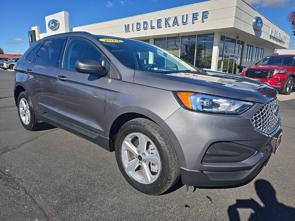 Used 2024 Ford Edge SE SUV