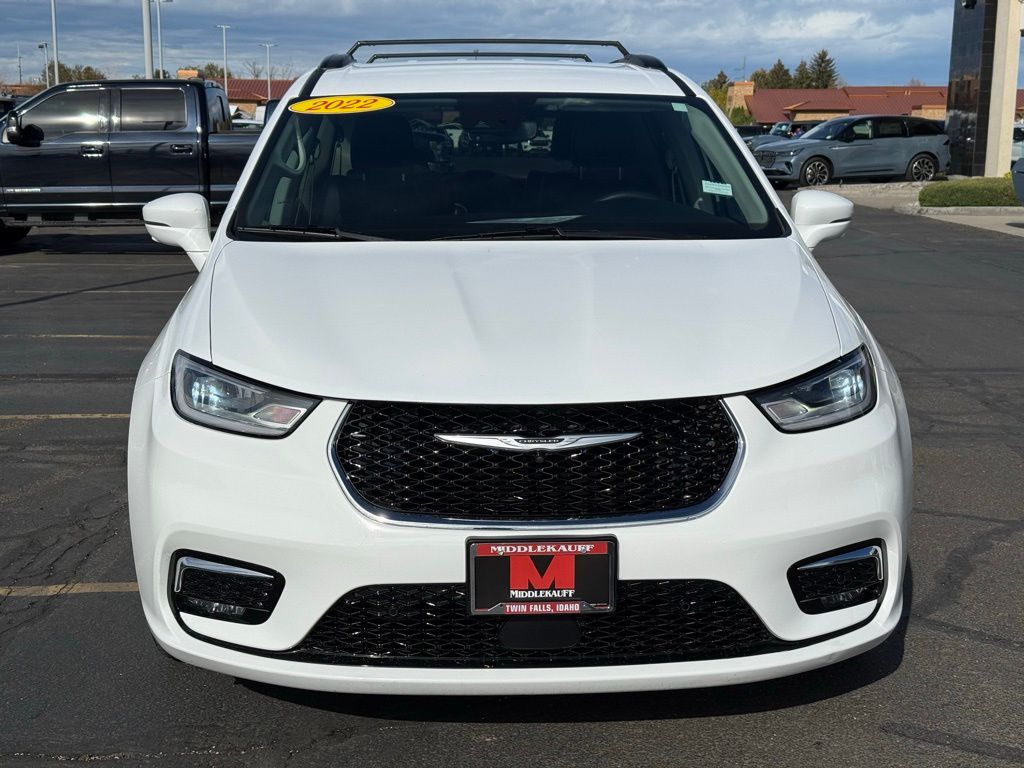 Used 2022 Chrysler Pacifica Hybrid Touring L with VIN 2C4RC1L77NR212453 for sale in Twin Falls, ID