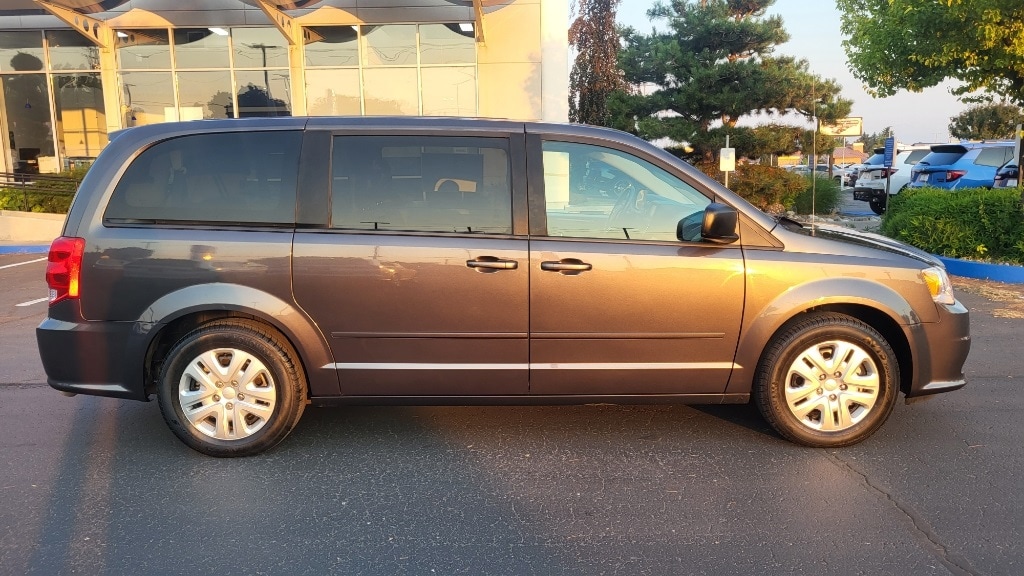 Used 2017 Dodge Grand Caravan SE with VIN 2C4RDGBG4HR764577 for sale in Twin Falls, ID