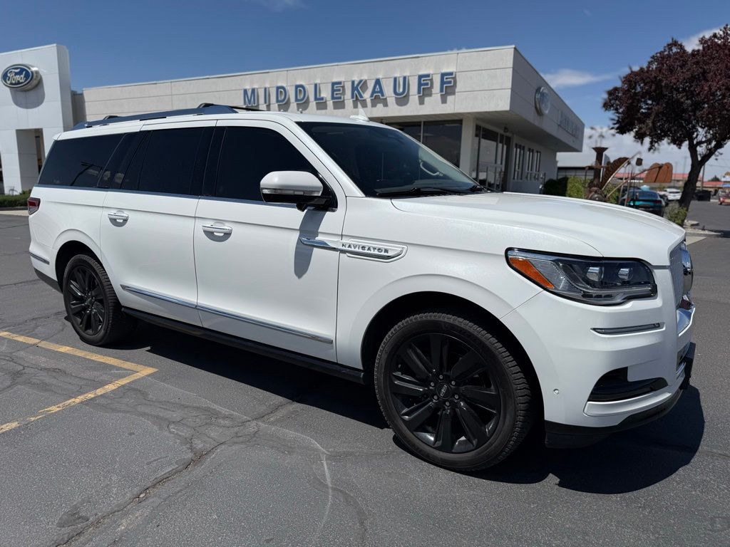2022 Lincoln Navigator Reserve L 4WD's photo