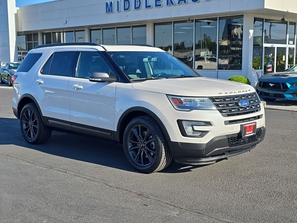 2017 Ford Explorer XLT 4WD's photo