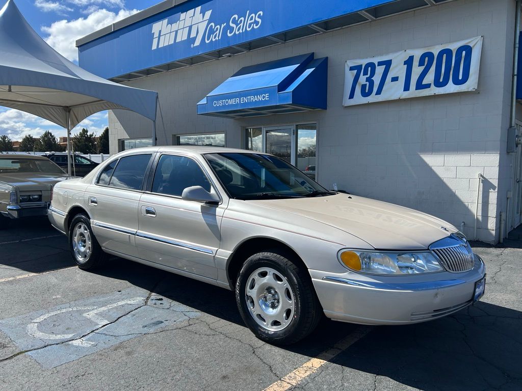 1999 Lincoln Continental Base