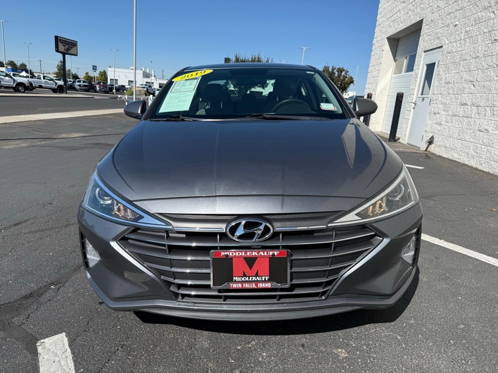 Used 2019 Hyundai Elantra SE Sedan
