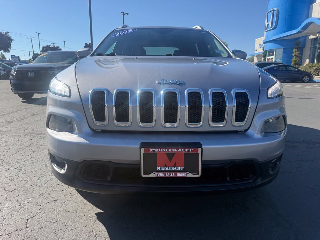 Used 2018 Jeep Cherokee Latitude SUV