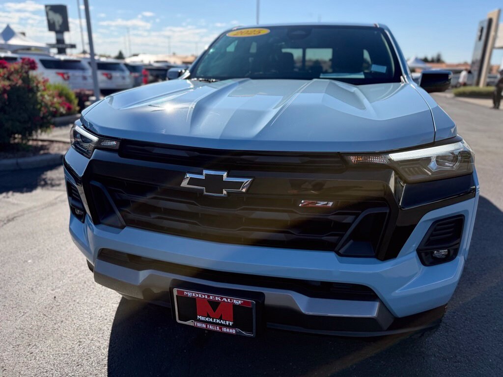 Used 2025 Chevrolet Colorado Z71 Crew Cab Short Bed Truck