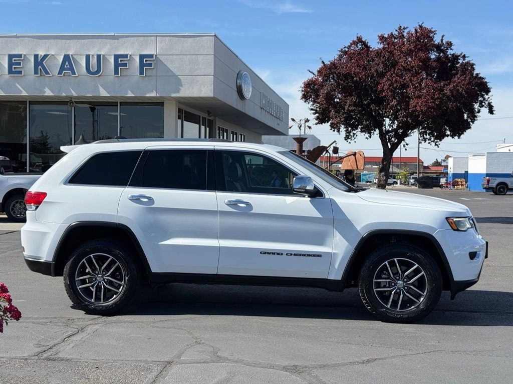 Used 2017 Jeep Grand Cherokee Limited SUV