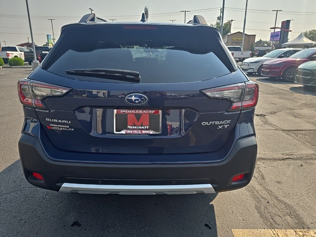 2023 Subaru Outback Limited XT photo 4