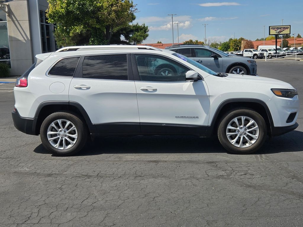 Used 2019 Jeep Cherokee Latitude SUV