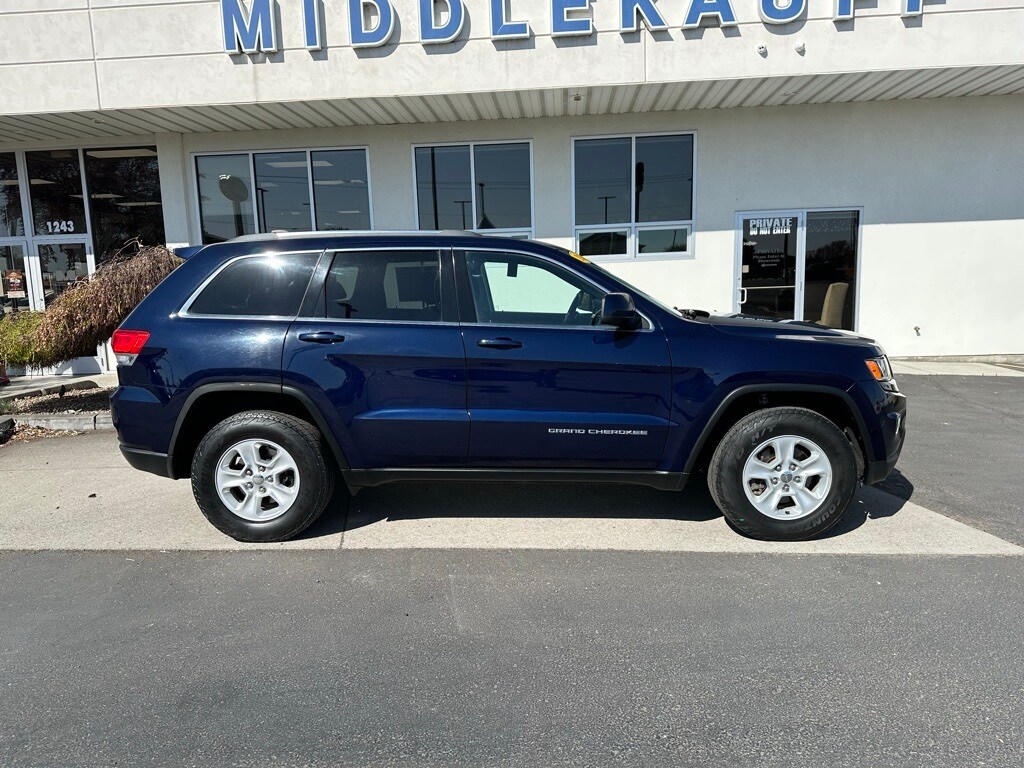 2016 Jeep Grand Cherokee Laredo photo 4