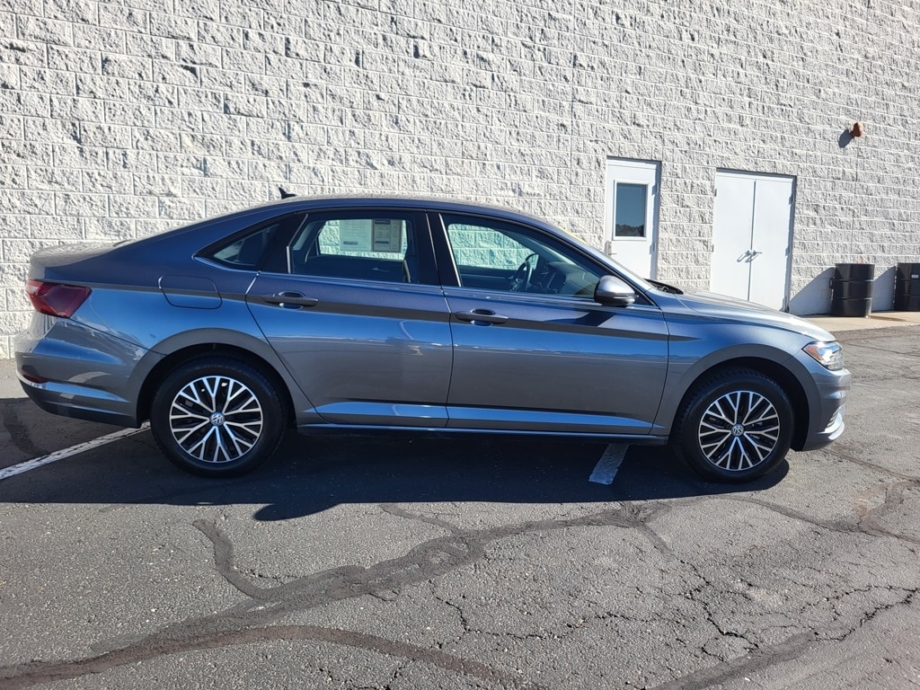 Used 2021 Volkswagen Jetta 1.4T SE Sedan
