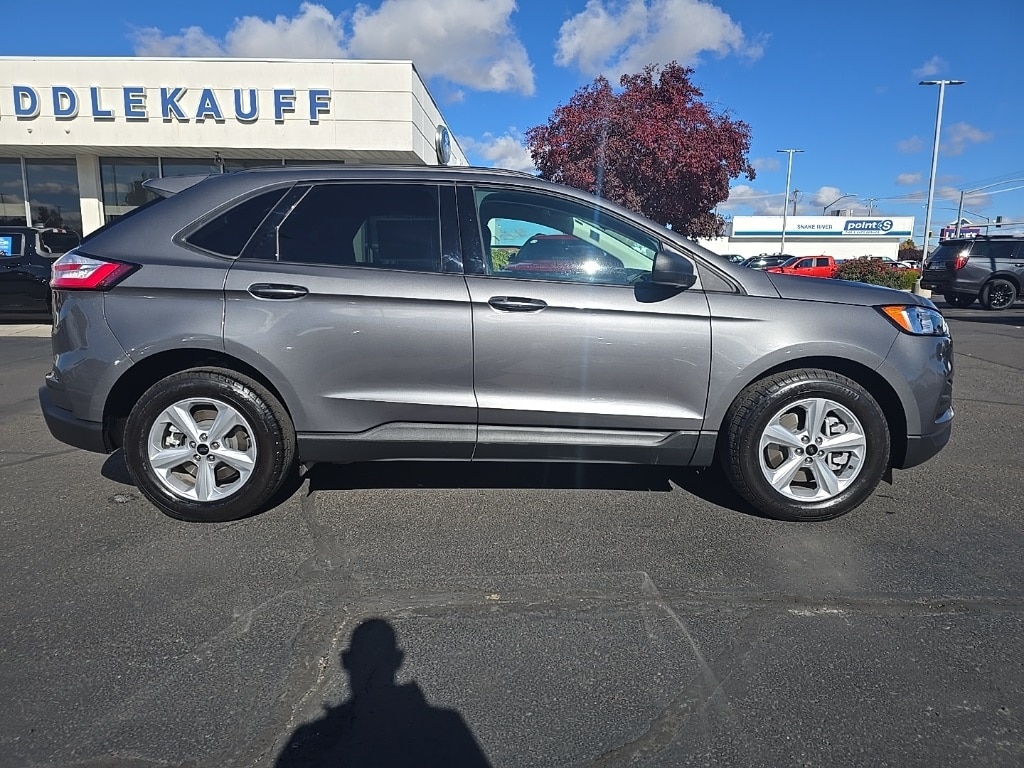 Used 2024 Ford Edge SE SUV