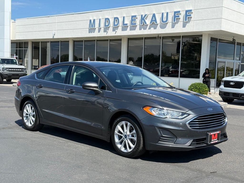 Used 2020 Ford Fusion Hybrid SE Sedan