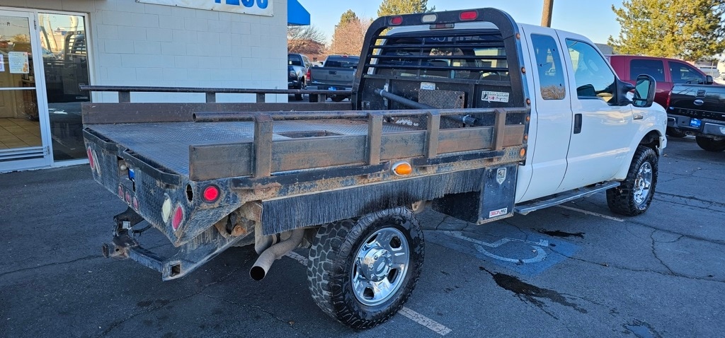 Used 2006 Ford F-350 XLT Extended Cab Truck