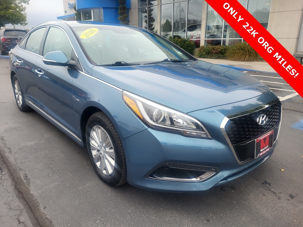 2016 Hyundai Sonata Hybrid Base