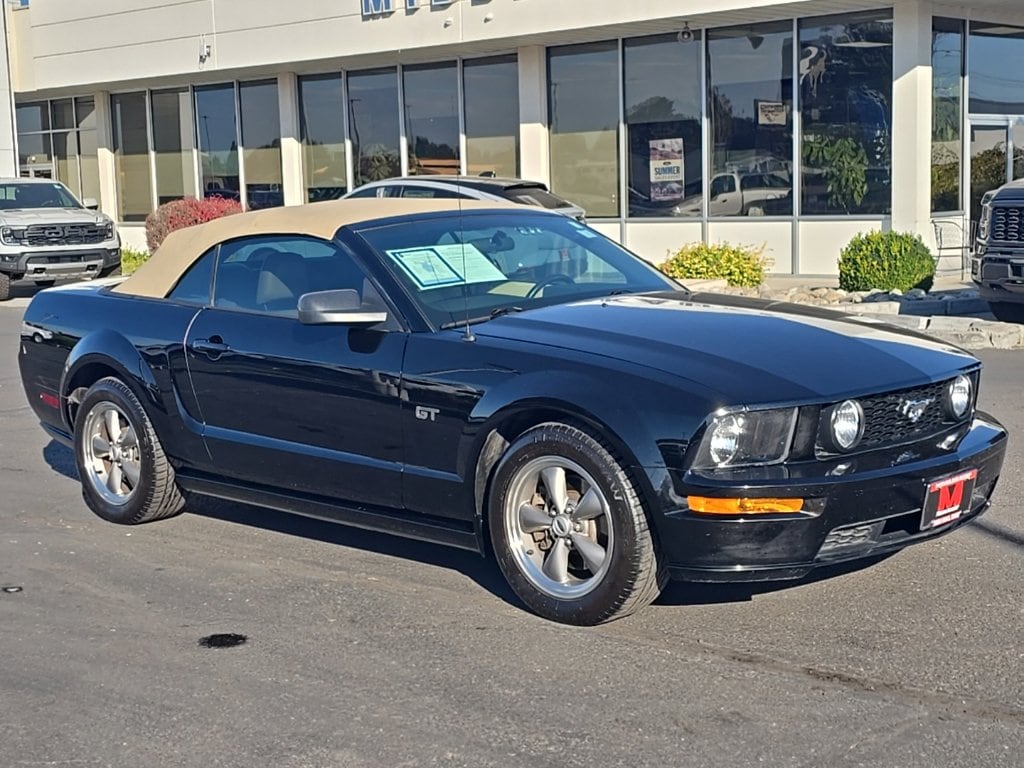 2006 Ford Mustang GT Premium